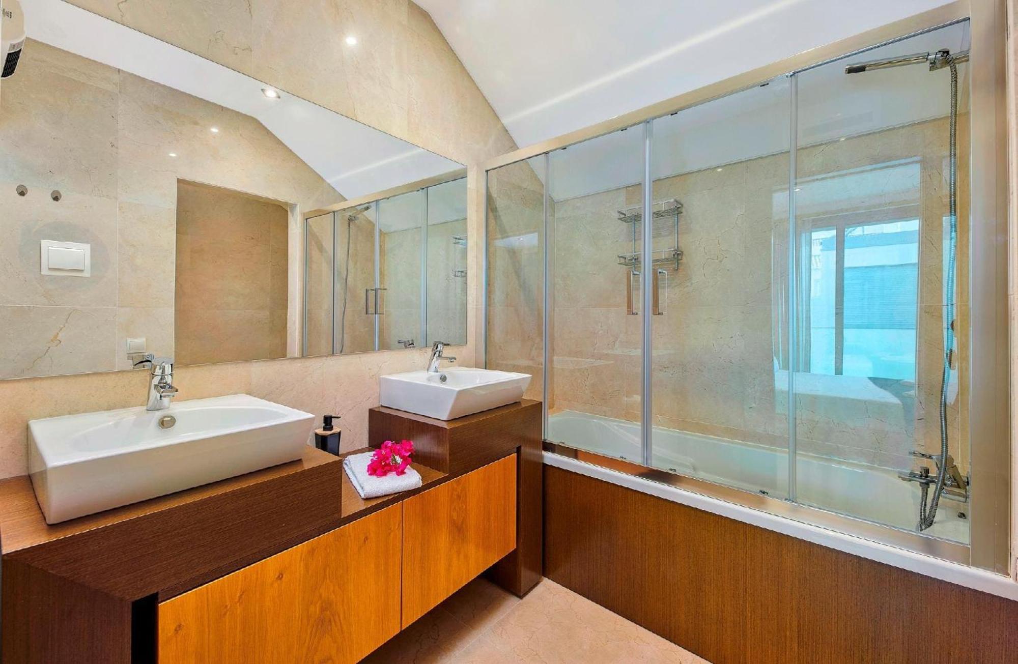 Villa Beautiful Town Centre Townhouse With Shared Pool Tavira Esterno foto