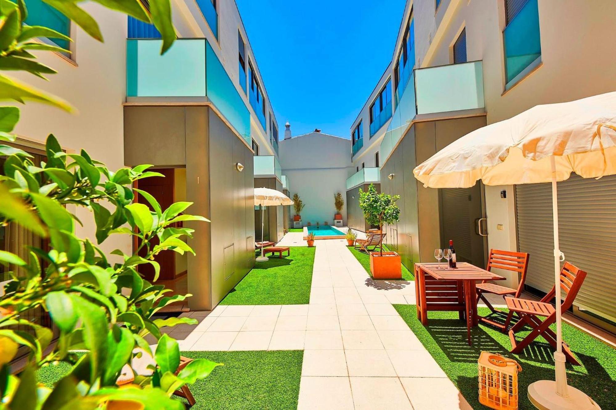 Villa Beautiful Town Centre Townhouse With Shared Pool Tavira Esterno foto