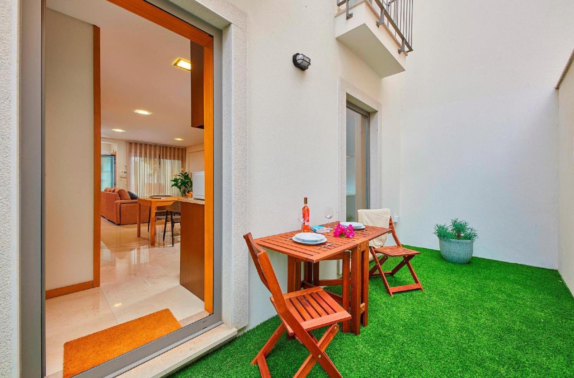 Villa Beautiful Town Centre Townhouse With Shared Pool Tavira Esterno foto
