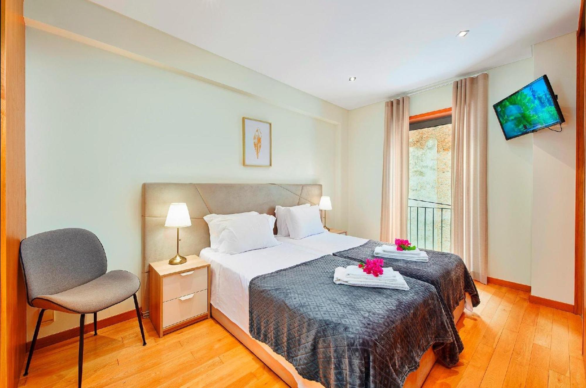 Villa Beautiful Town Centre Townhouse With Shared Pool Tavira Esterno foto